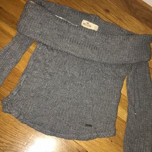 Off the shoulder long sleeve shirt